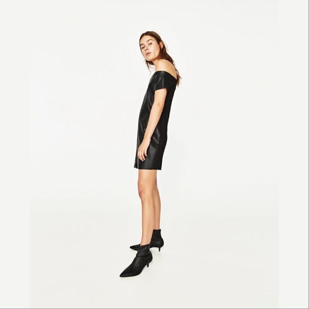 ✨2xHP✨ZARA LEATHER-EFFECT DRESS✨ - Picture 4 of 7